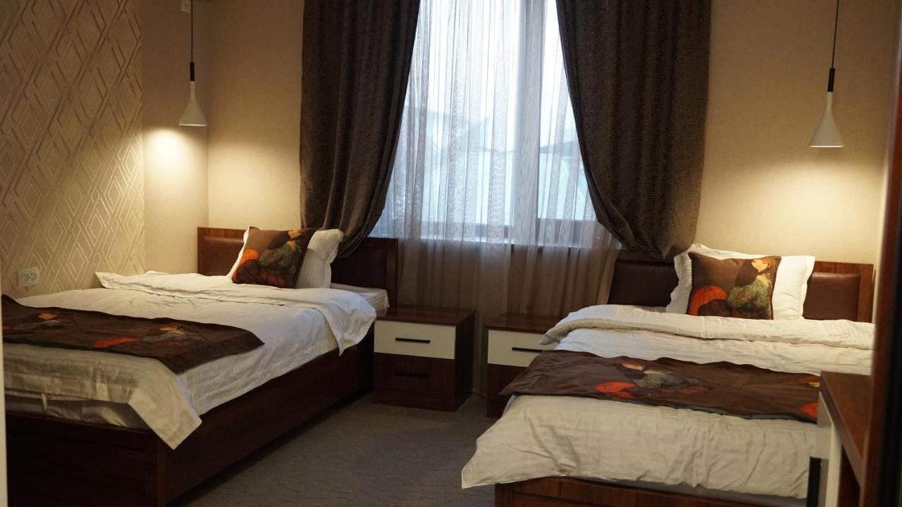 Cube House Osh Otel Dış mekan fotoğraf