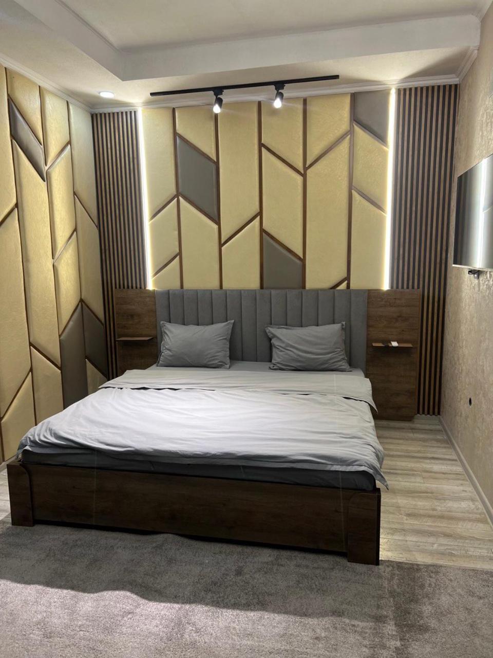 Cube House Osh Otel Dış mekan fotoğraf