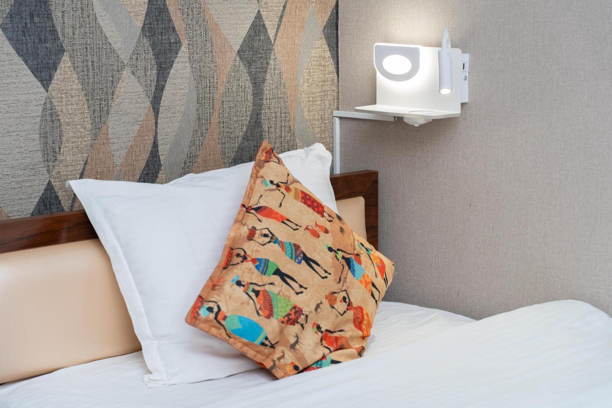 Cube House Osh Otel Dış mekan fotoğraf