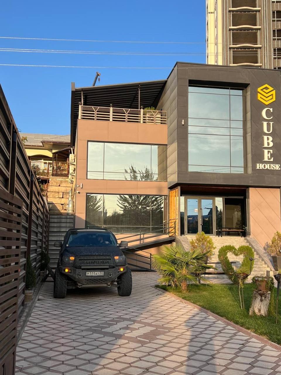 Cube House Osh Otel Dış mekan fotoğraf